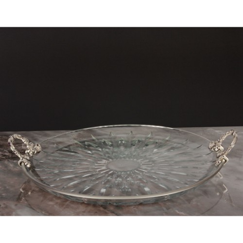 Picture of Arya Cake and Pastry Presentation Plate with Handle - Silver