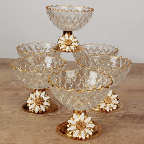 Picture of Daisy Motif Serving Bowl Set of 6 - Gold