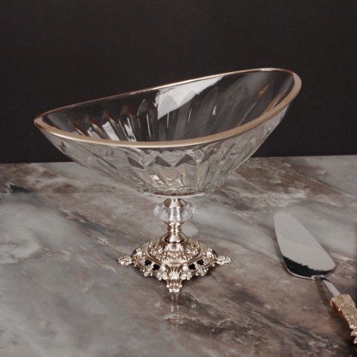 Picture of Arya Footed Gondola Presentation Plate - Silver