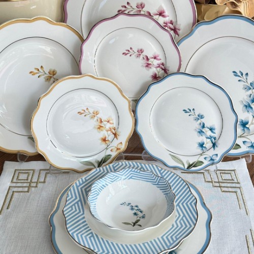 Picture of Colorful Garden 24 Pieces Porcelain Dinnerware Set
