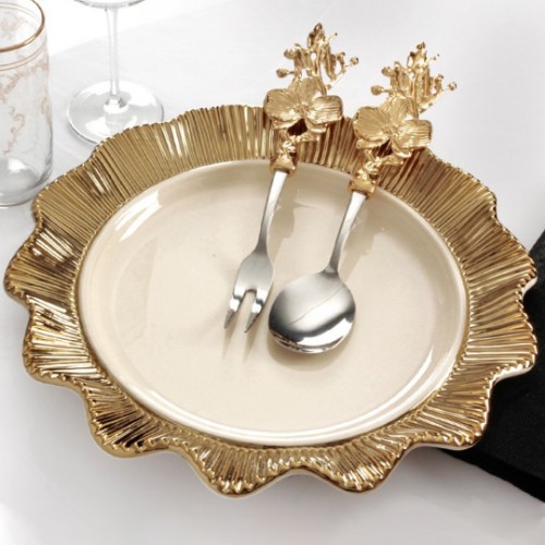 Picture of Lace Serving Plate Round - Gold